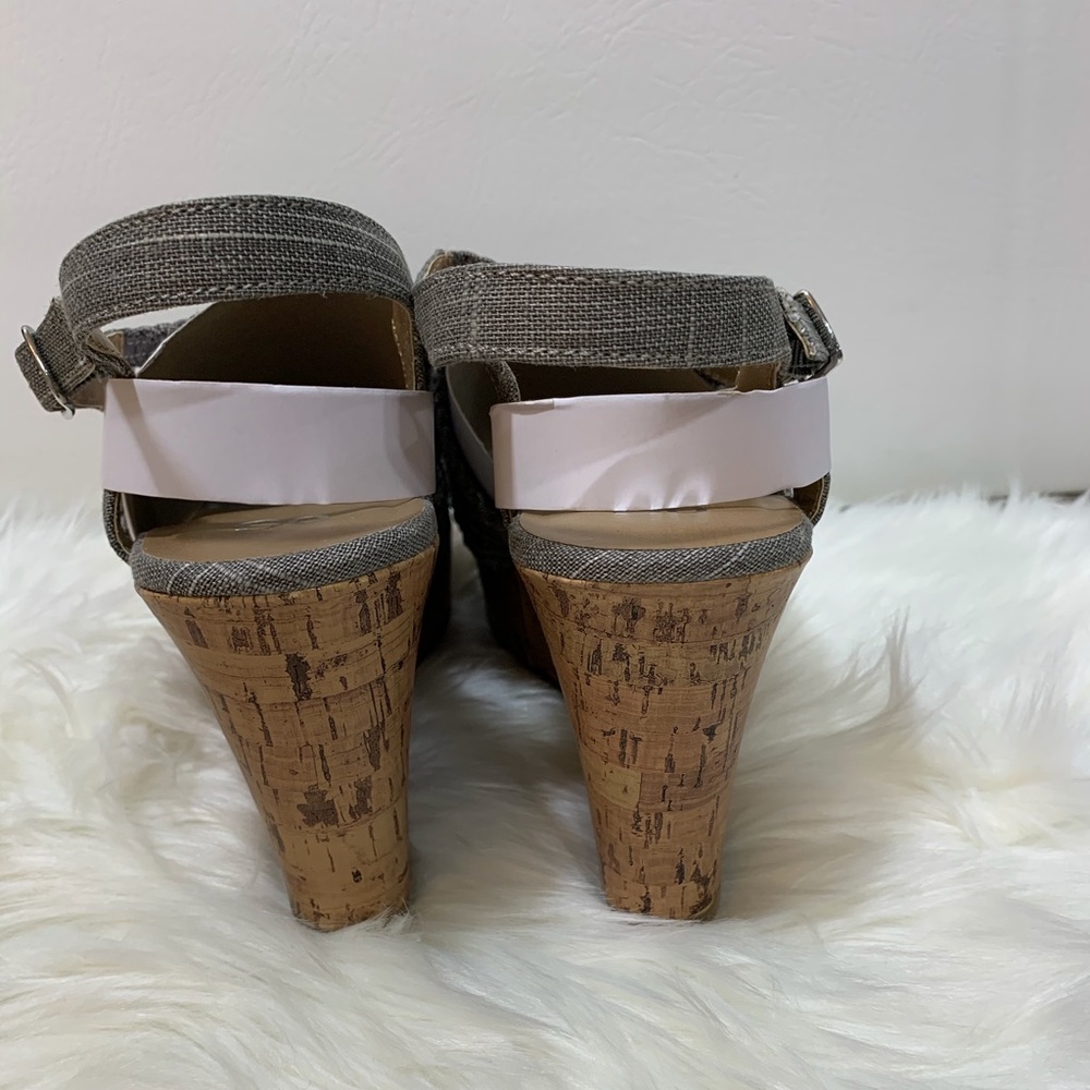 SO “ Taffy” Gray Mesh Cork like wedges size 11 - Picture 3 of 6
